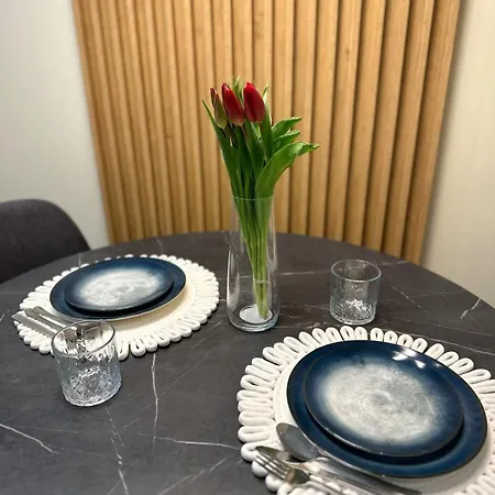 Urban Flats Piata Romana Apartment *
